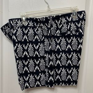 Navy & White Pineapple Crown & Ivy Shorts
